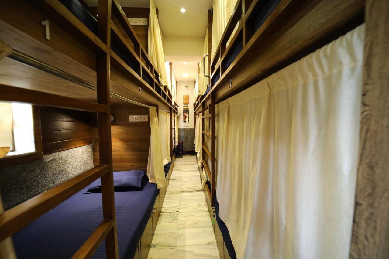 Maple Social Hubz-Hostel 孟买 外观 照片